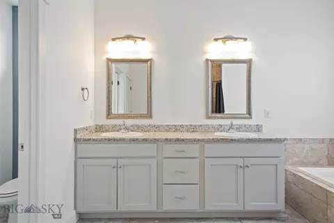 Bath - 2020 Jacobs St, Bozeman, MT 59718 photo 3 of 10