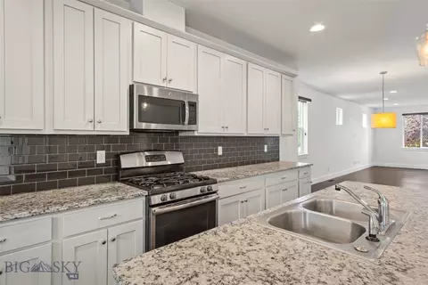 Kitchen - 2020 Jacobs St, Bozeman, MT 59718 photo 4 of 4