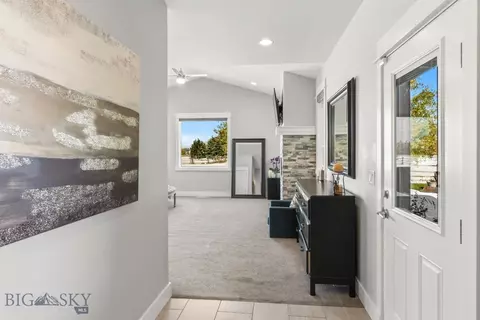 Entry Way - 1255 Candlelight Dr, Bozeman, MT 59718 photo 3 of 7