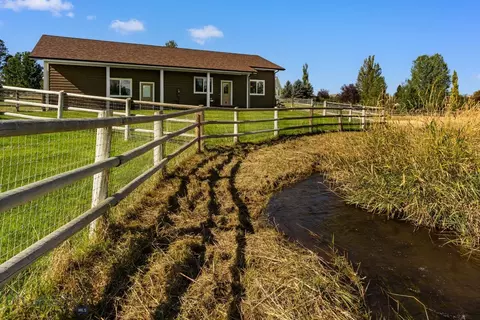 Exterior - 1255 Candlelight Dr, Bozeman, MT 59718 photo 18 of 21