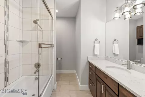 Bath - 1255 Candlelight Dr, Bozeman, MT 59718 photo 4 of 6