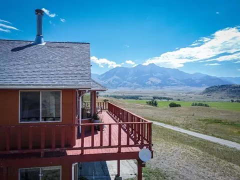 19 Aquila Ln, Emigrant, MT 59027