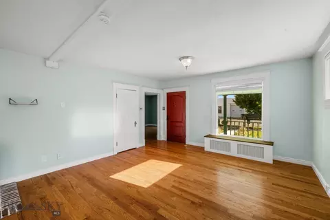 Living - 18 E Reeder St, Dillon, MT 59725 photo 7 of 10