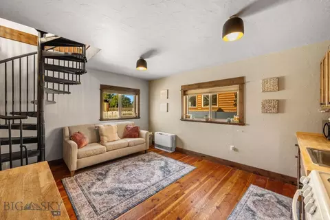 Living - 18 E Reeder St, Dillon, MT 59725 photo 10 of 10