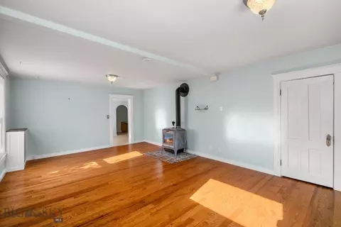 Living - 18 E Reeder St, Dillon, MT 59725 photo 3 of 10