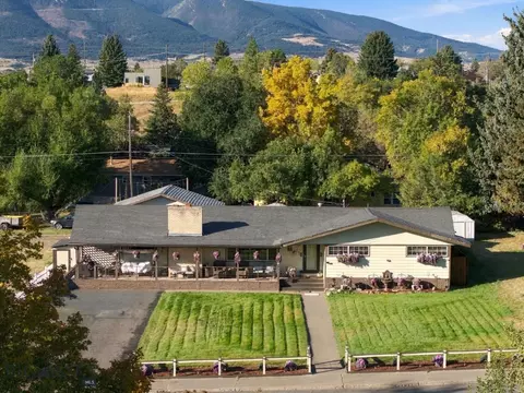 519 N 7th St, Livingston, MT 59047