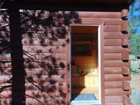 Bath - 8880 Elk Trail Loop, Lincoln, MT 59639 photo 5 of 6