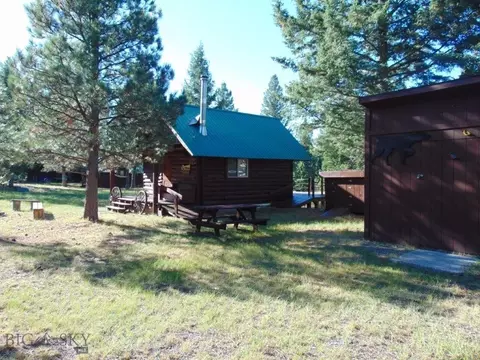 Exterior - 8880 Elk Trail Loop, Lincoln, MT 59639 photo 4 of 49