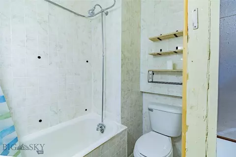 Bath - 1608 1st St, Walkerville, MT 59701 photo 4 of 5