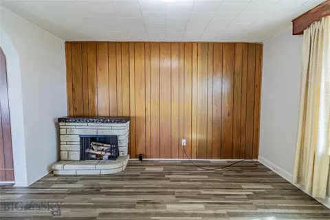 Living - 1608 1st St, Walkerville, MT 59701 photo 4 of 5