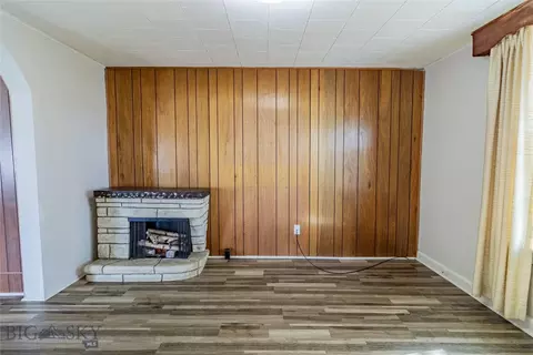 Living - 1608 1st St, Walkerville, MT 59701 photo 4 of 5