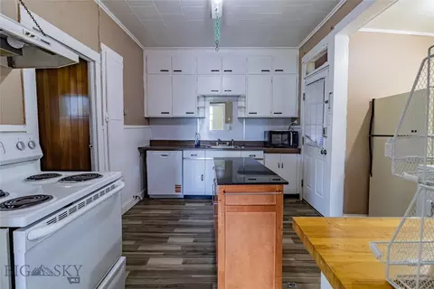 Kitchen - 1608 1st St, Walkerville, MT 59701 photo 1 of 3