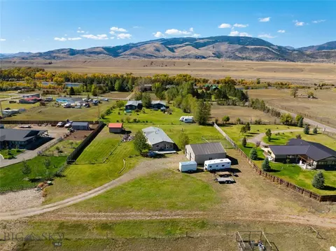 3 Wigwam Ct, Livingston, MT 59047
