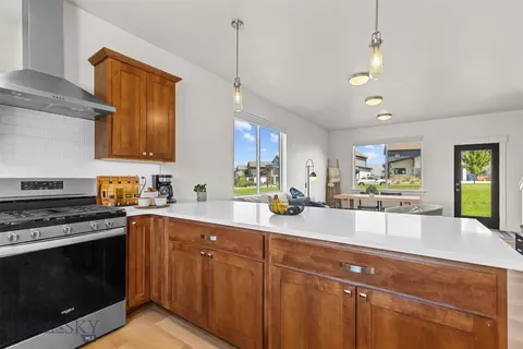 Kitchen - 77 Horseshoe Loop, Bozeman, MT 59718 photo 3 of 5