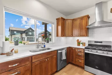Kitchen - 77 Horseshoe Loop, Bozeman, MT 59718 photo 2 of 5