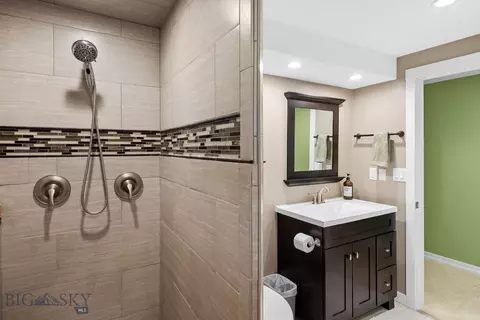 Bath - 313 Cirque Dr, Bozeman, MT 59718 photo 4 of 4