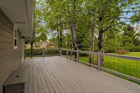 Exterior - 313 Cirque Dr, Bozeman, MT 59718 photo 4 of 10
