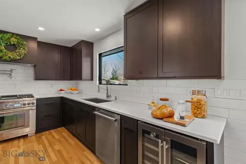 Kitchen - 9200 River Rd, Bozeman, MT 59718 photo 5 of 6