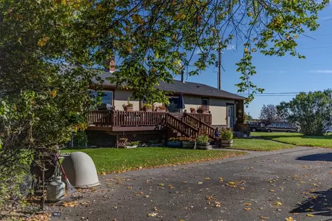 414 Garnier Ave, Livingston, MT 59047