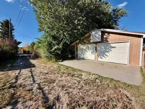 Exterior - 1036 E Reeder St, Dillon, MT 59725 photo 6 of 17