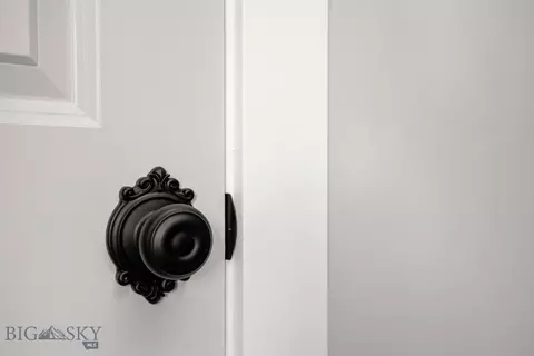 Entry Way - 107 2nd St N, Cascade, MT 59421 photo 2 of 2