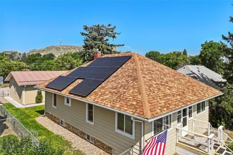 107 2nd St N, Cascade, MT 59421