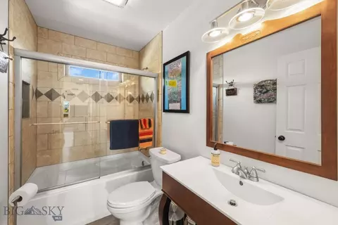 Bath - 130 Amber Ln, Dillon, MT 59725 photo 4 of 5