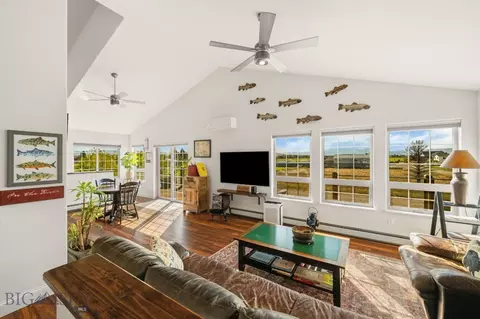 Living - 130 Amber Ln, Dillon, MT 59725 photo 3 of 4