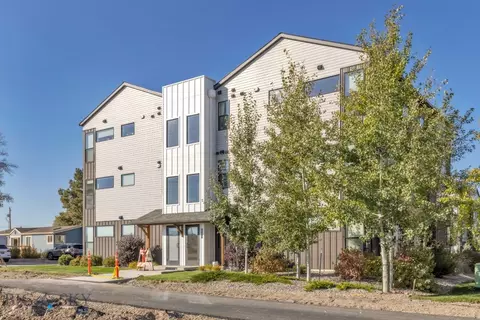 1295 Thomas Dr #204, Bozeman, MT 59718