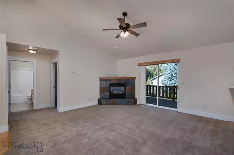 Living - 2945 Oliver St, Bozeman, MT 59718 photo 2 of 4