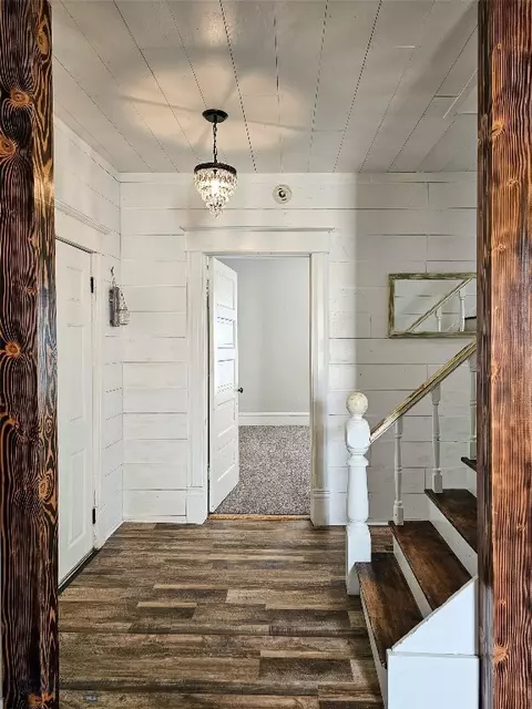 Entry Way - 412 E 4th, Big Timber, MT 59011 photo 3 of 7