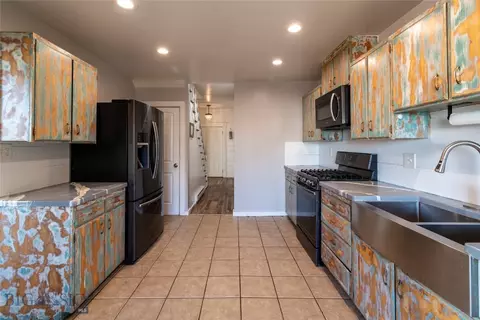 Kitchen - 412 E 4th, Big Timber, MT 59011 photo 2 of 3