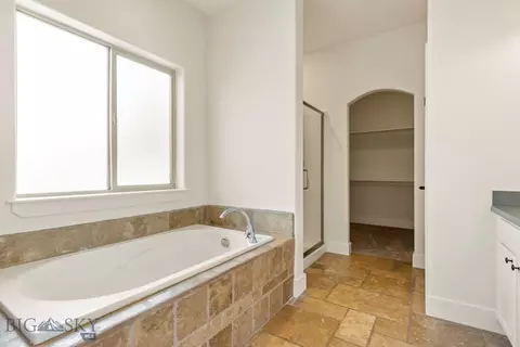 Bath - 1157 Springbrook Ave, Bozeman, MT 59718 photo 3 of 8