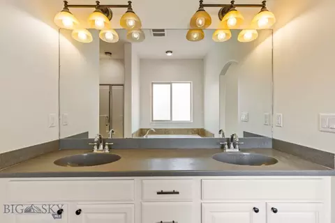 Bath - 1157 Springbrook Ave, Bozeman, MT 59718 photo 4 of 8