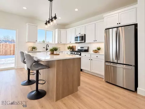 Kitchen - 813 Accolade Loop, Belgrade, MT 59714 photo 2 of 8