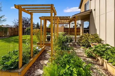 Exterior - 38 Ramshorn Peak Ln, Bozeman, MT 59718 photo 11 of 19