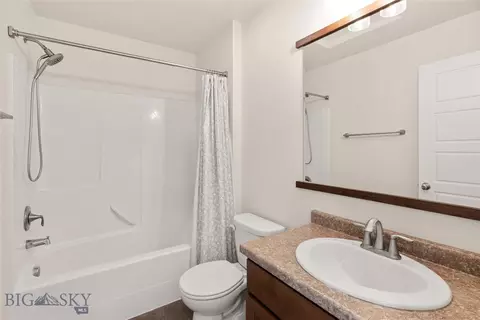 Bath - 38 Ramshorn Peak Ln, Bozeman, MT 59718 photo 3 of 4