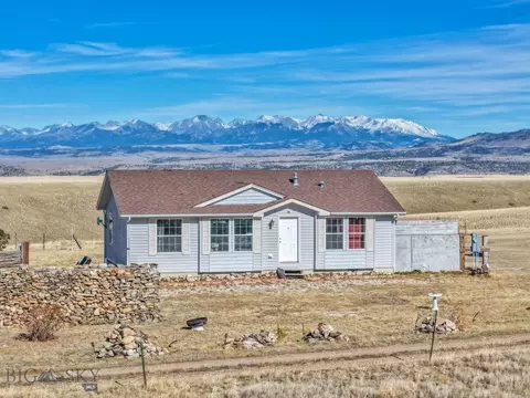 95 Chicken Crk, Livingston, MT 59047