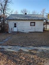 713 1st E, Roundup, MT 59072 photo 1