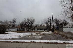 415 W 4th St, Hardin, MT 59034 photo 1