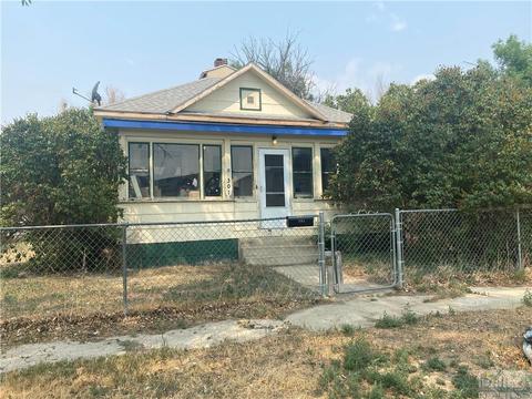 301 1st St W, Roundup, MT 59072 photo 1