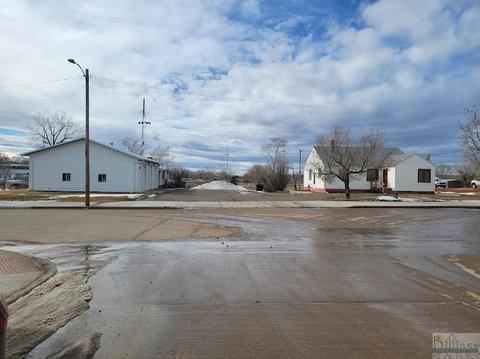 110 Harriet Ave, Baker, MT 59313 photo 1