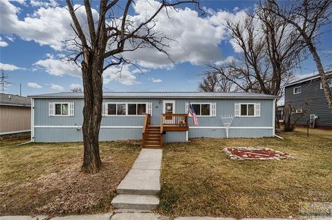911 1st St E, Roundup, MT 59072 photo 1
