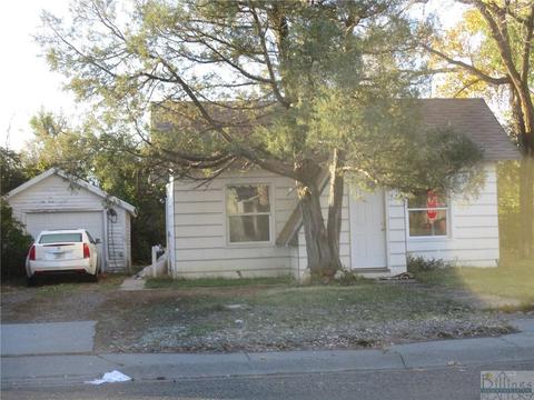 522 W 5th St, Hardin, MT 59034 photo 1