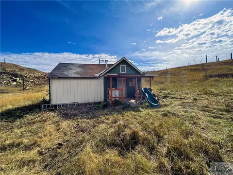 202 Buckskin Rd, Roundup, MT 59079 photo 1