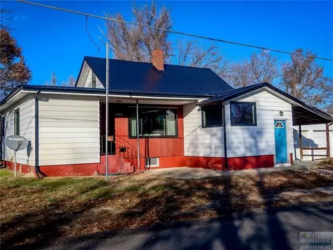 1202 2nd St W, Roundup, MT 59072 photo 1