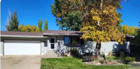 417 Maple Ave, Glendive, MT 59330 photo 1