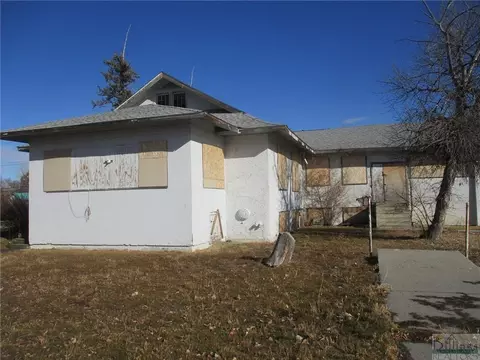 520 W 3rd St, Hardin, MT 59034 photo 1