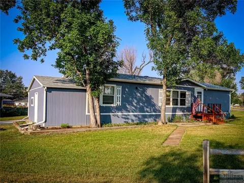 1219 2nd St E, Roundup, MT 59072 photo 1