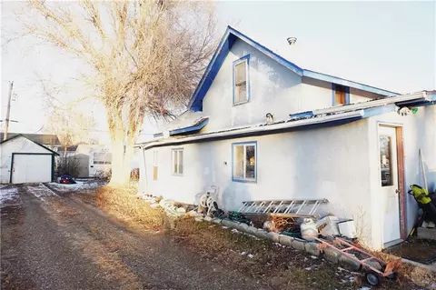 518 3rd St SE, Sidney, MT 59270 photo 1